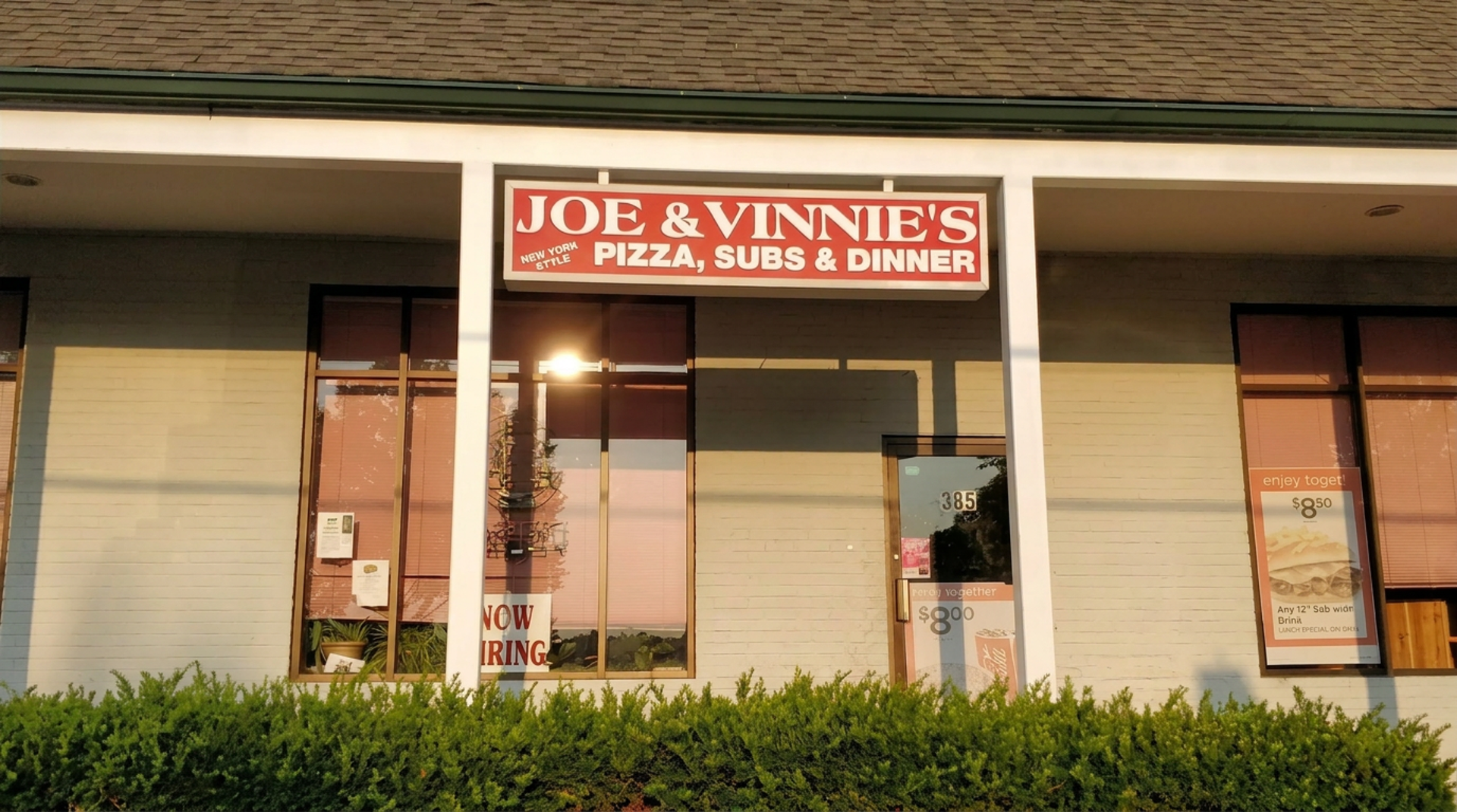 A Warrenton pizzeria since 1988